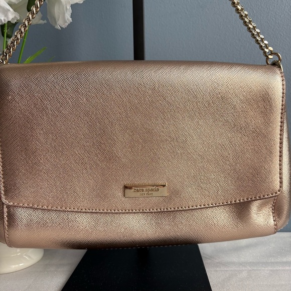 Kate Spade Gold Metallic Shoulder Bag with Chain Strap EUC - Picture 2 of 9